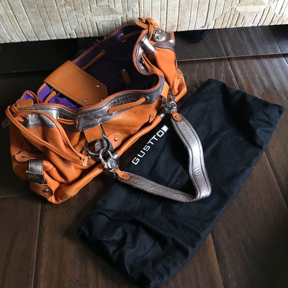 Vintage Leather Gustto Purse/Shoulder Bag